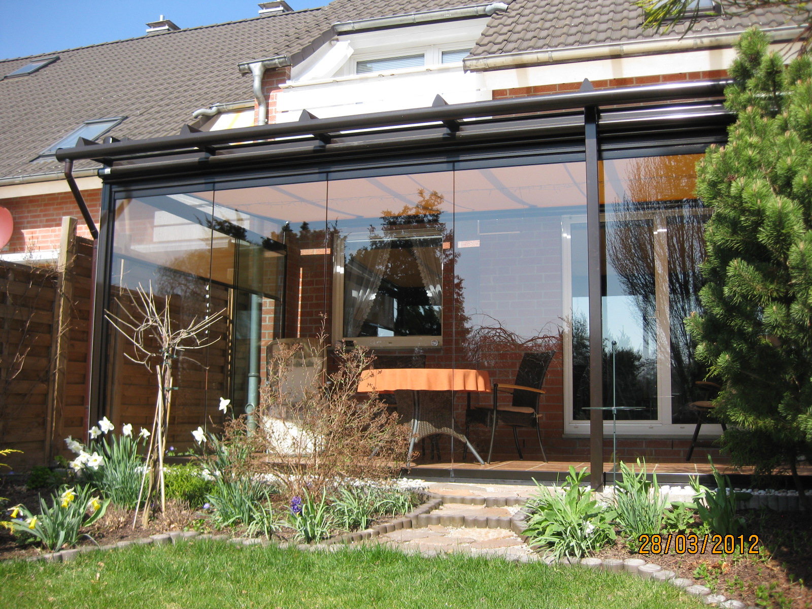 �berdachung mit Schiebet�r