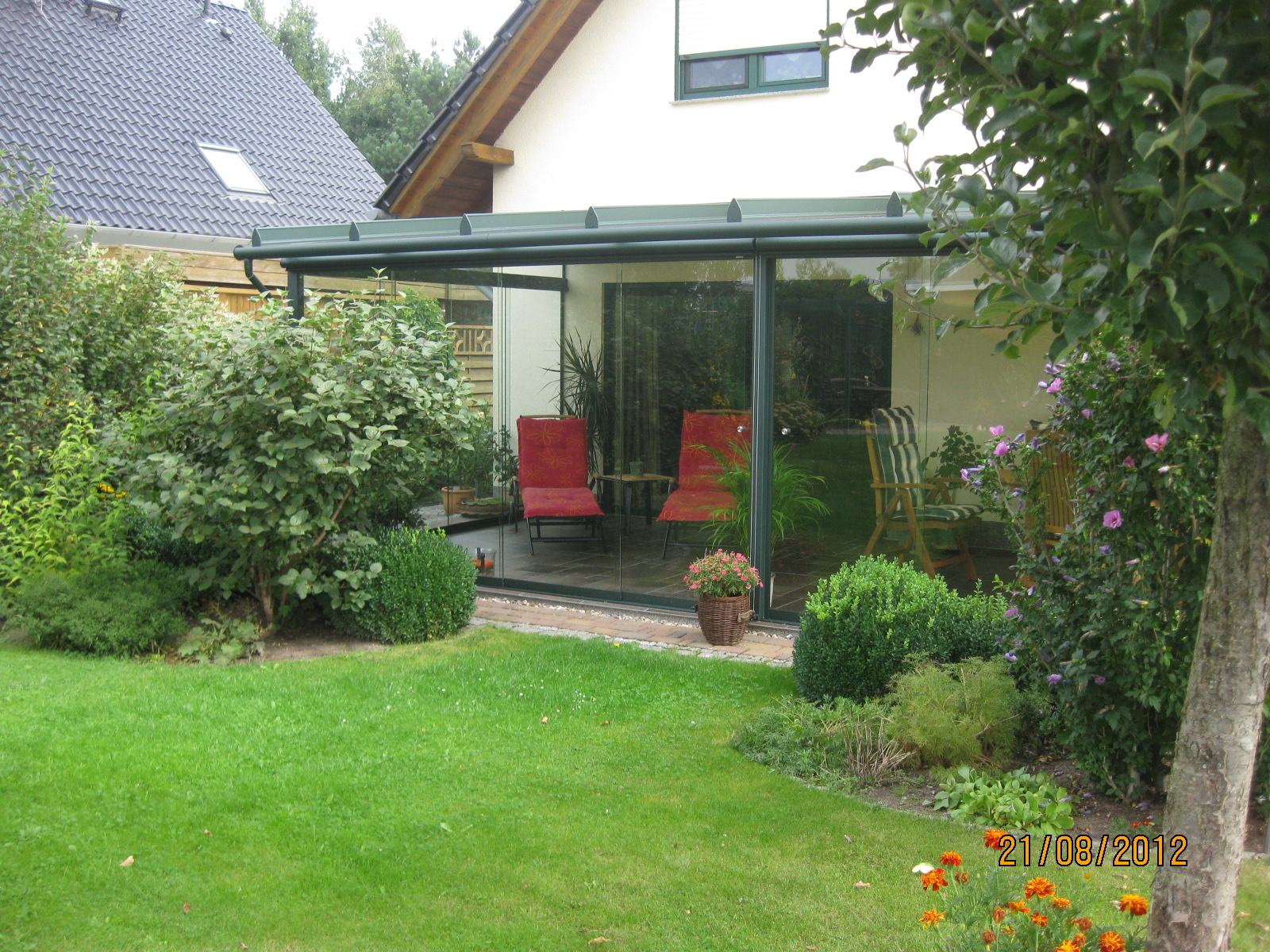 �berdachung mit Markisen